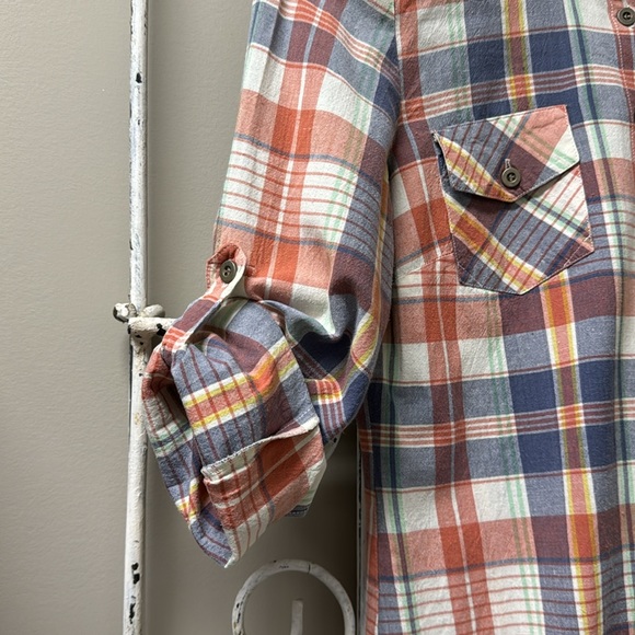 Button Up Shirt - Picture 4 of 5